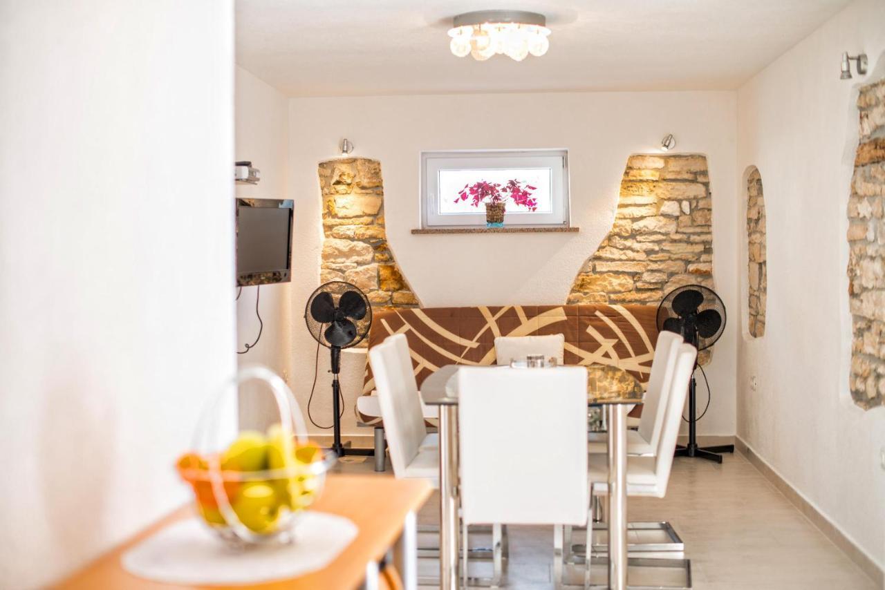 Apartments Salcinovic 메덜린 외부 사진